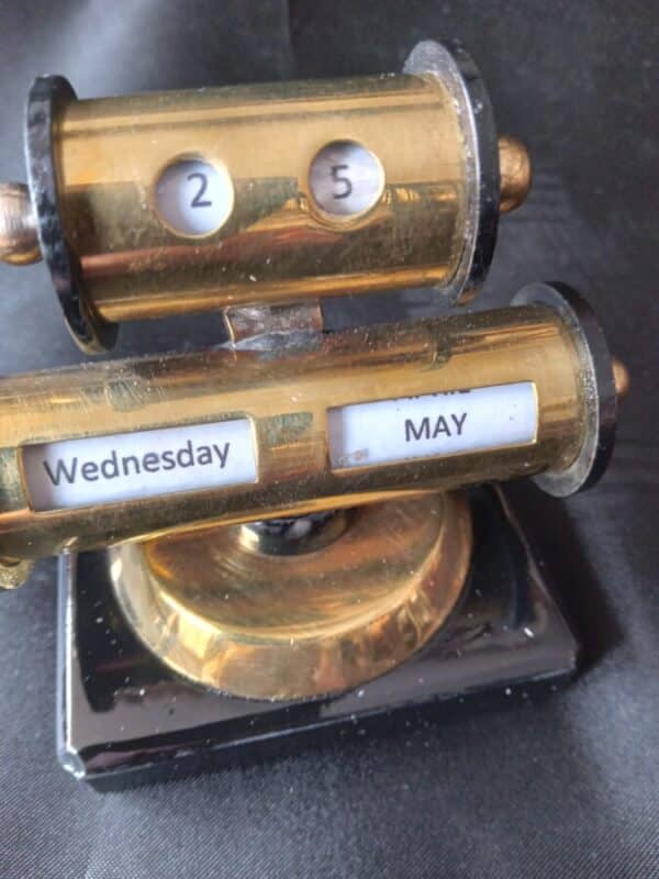 AN UNUSUAL PERPETUAL CALENDAR 2 TIER in BRASS on SLATE BASE. - Image 4