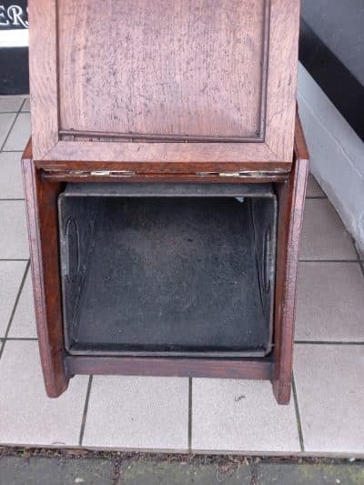 AN ITALIAN, HEAVILY CARVED COAL BOX. - Image 2