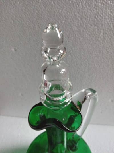 GREEN GLASS DECANTER 28cm tall (incl. Stopper) MARY GREGORY STYLE. Antique Glassware 4
