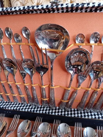 A 12 PIECE SETTING OF CUTLERY--LOOK AT THE PRICE! - Image 2