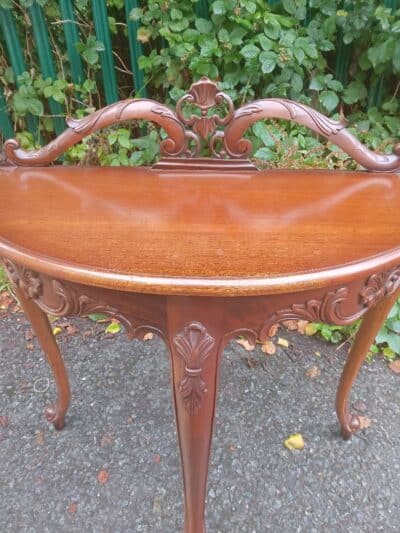 A DEMI-LUNE SIDE TABLE. tables Antique Furniture 8