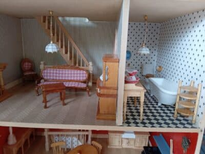 COLLECTOR's HOUSE/BUTCHERS SHOP.  Vintage 1990's - Image 3