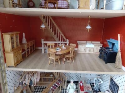 COLLECTOR's HOUSE/BUTCHERS SHOP.  Vintage 1990's - Image 4