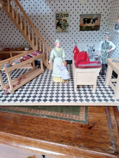 COLLECTOR's HOUSE/BUTCHERS SHOP.  Vintage 1990's - Image 6