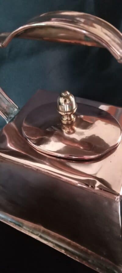 AN ART NOUVEAU SQUARE COPPER KETTLE (Victorian c1890) - Image 6