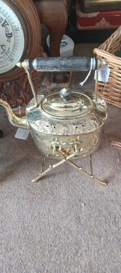 VICTORIAN BRASS EMBOSSED SPIRIT KETTLE. Antique Metals 9