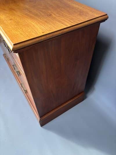 Arts & Crafts Chest of Drawers - Image 6