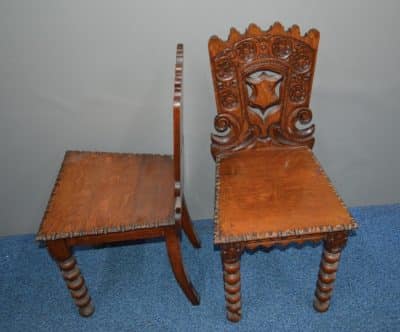 Victorian oak hall table & matching side chairs - Image 3