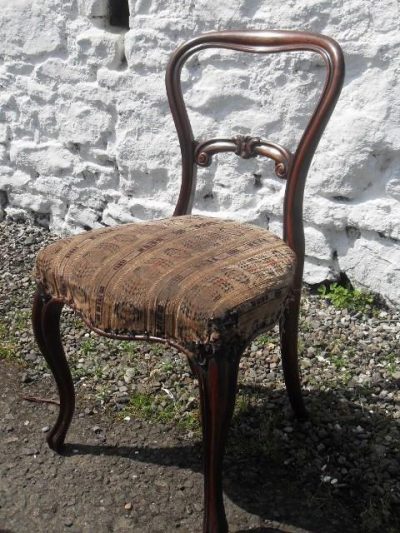 Set 6 Victorian mahogany balloon back dining chairs - Image 3