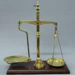 Set of AVERY SCALES. Early19th Century.  With Weights 2Lb to 1/2oz. Great Condition. Antique Metals