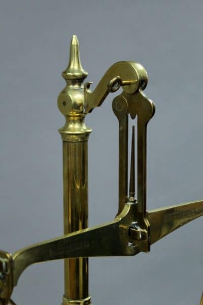 Set of AVERY SCALES. Early19th Century.  With Weights 2Lb to 1/2oz. Great Condition. Antique Metals 6