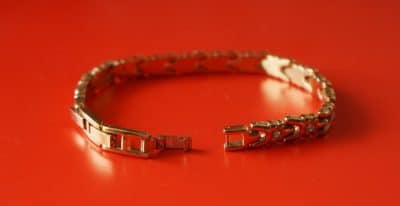 A Beautiful Gold Plated Rhinestone Bracelet - Gift - Image 2