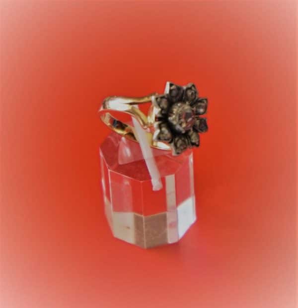 Vintage Gold Diamond Flower Ring - Boxed - FREE UK Postage - Image 3