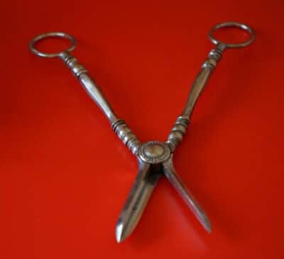 SALE - An Ornate Pair of Victorian E.P.N.S. Grape Scissors - Collectable / Gift - Image 2
