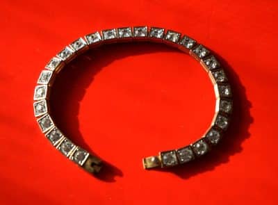 Vintage Gold Plated Sparkling Rhinestone Bracelet - Boxed - Image 4