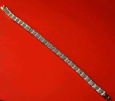 Vintage Gold Plated Sparkling Rhinestone Bracelet - Boxed - Image 6