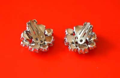 A Pair of Vintage Claw Set Sparkling Rhinestone Clip Earrings Antique Earrings 6