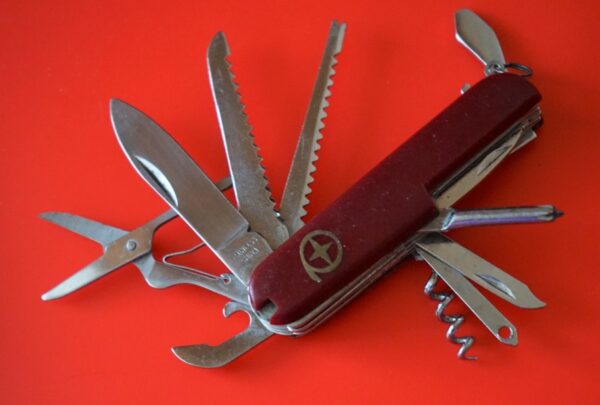 SALE - A Vintage Victorinox 10 Bladed With 12 Applications Pocket Knife - Knives/ Collectable - Image 2