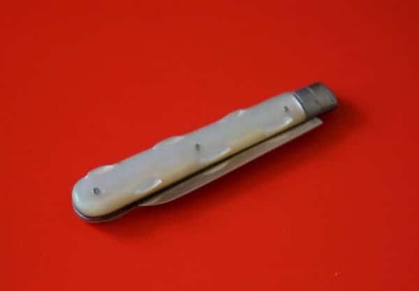 SALE - A Circa:- 1977 A Silver Mother of Pearl Sheffield Folding Fruit Knife - Collectable Knives / Present - Image 6