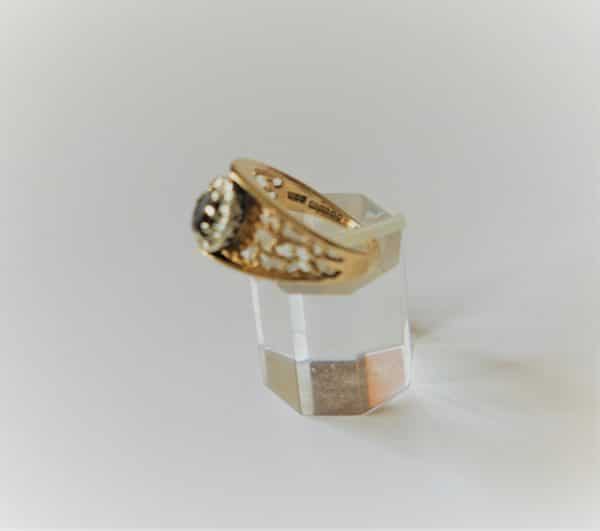 Vintage 9ct Ornate Gold Garnet and Diamond Ring - Boxed - FREE UK Postage