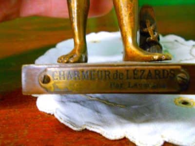 Fine 19th century French bronze flute player - Image 3