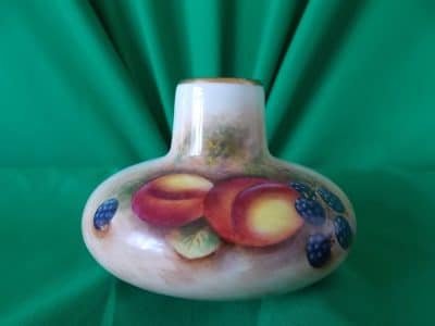 SOLD Worcester Fallen Fruits squat vase Antiques Scotland Antique Ceramics 3