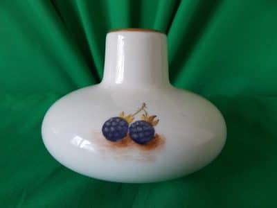SOLD Worcester Fallen Fruits squat vase Antiques Scotland Antique Ceramics 4