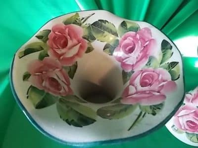 Pair Scottish Wemyss Lady Eva Vases - Image 3