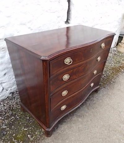 SOLD Georgian serpentine mahogany chest of drawers 18th Cent Antique Chest Of Drawers 5