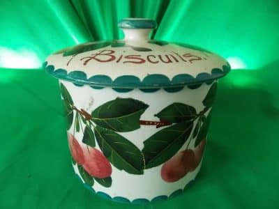 Wemyss Biscuit Barrel (Cherries)