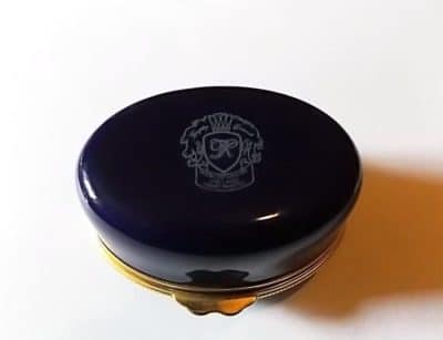 SOLD Worcester Fruits pill box ( Signed ) - Image 3
