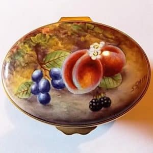SOLD Worcester Fruits pill box ( Signed ) Antiques Scotland Antique Art