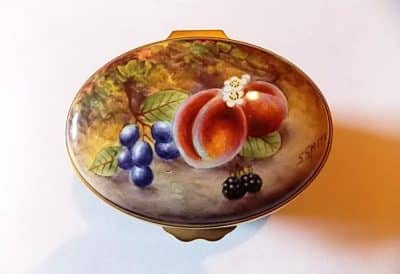 SOLD Worcester Fruits pill box ( Signed ) Antiques Scotland Antique Art 3