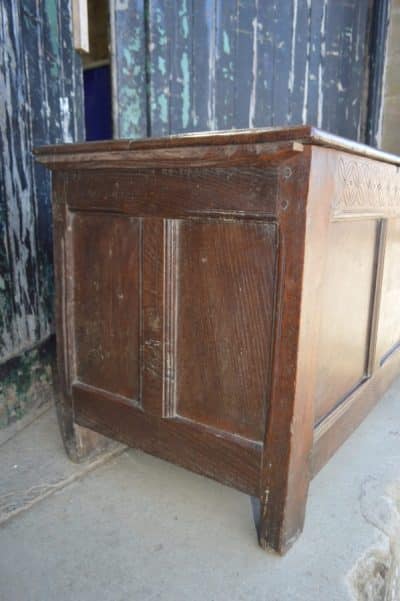 18th century Oak mule chest - Image 5