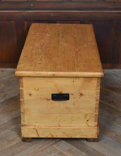 Victorian Pine Blanket / Storage Box SAI3097 - Image 5