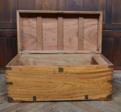 Camphor Wood Storage / Blanket Box SAI3299 Antique Boxes 14