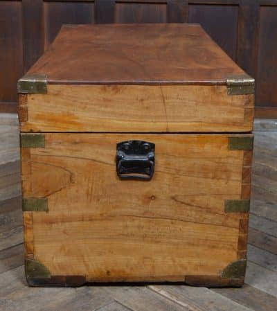 Camphor Wood Storage / Blanket Box SAI3299 Antique Boxes 13