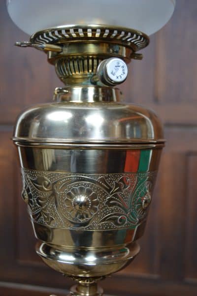 Victorian Paraffin / Oil Lamp SAI3313 antique oil lamp Antique Lighting 12