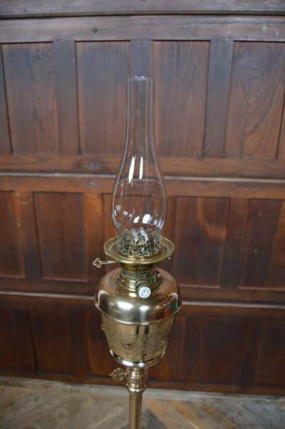 Victorian Paraffin / Oil Lamp SAI3313 antique oil lamp Antique Lighting 15