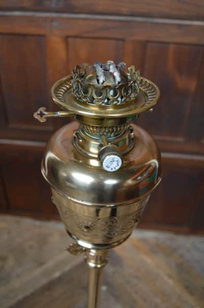 Victorian Paraffin / Oil Lamp SAI3313 antique oil lamp Antique Lighting 16
