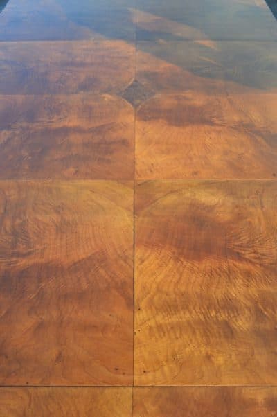 RARE mid 18th century walnut three pedestal dining table - Image 7