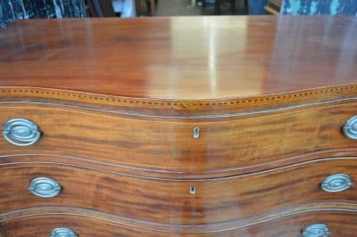 George III Serpentine chest of drawers - Image 2