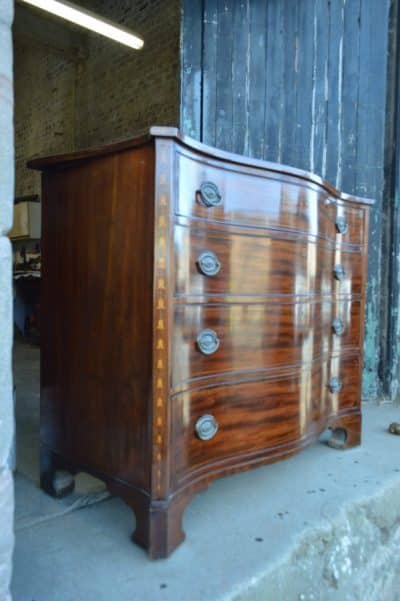 George III Serpentine chest of drawers - Image 4