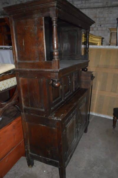 18th cent Welsh Oak court cupboard - Image 2