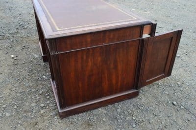 Early Victorian Mahogany Partners Desk 19th century Antique Desks 7