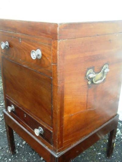 Georgian Mahogany Cellaret - Image 3