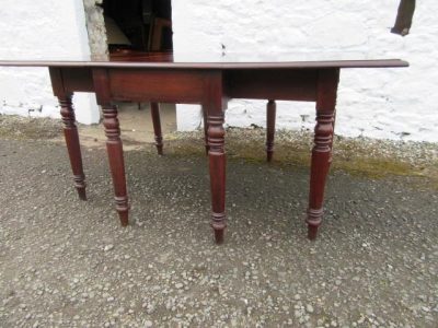 Victorian Six leg drop leaf mahogany dining table. 18th Cent Antique Tables 4