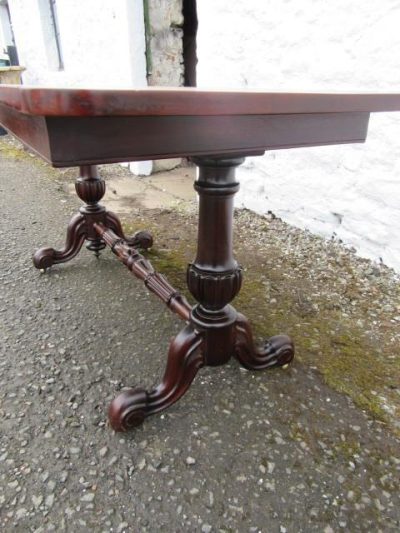 Large Victorian cross banded rosewood stretcher table 19th century Antique Furniture 6