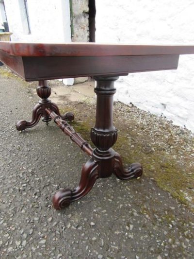 Large Victorian cross banded rosewood stretcher table - Image 4