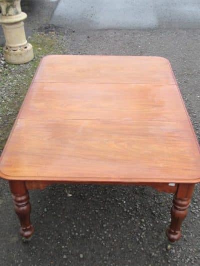 Wide Victorian mahogany extending dining table 19th century Antique Furniture 5